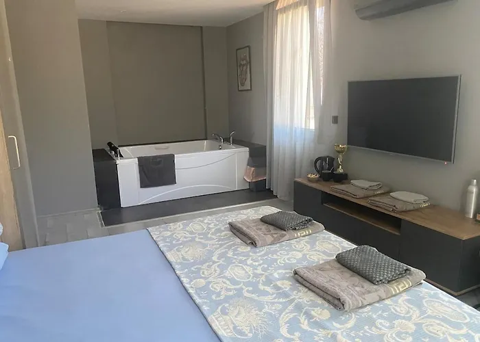 Villa Lotus In Camli Village, Jacuzzi And Pool *