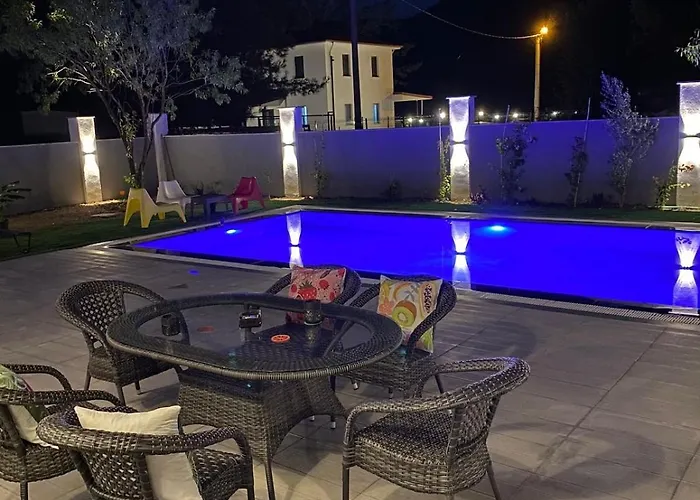Villa Lotus In çamlı Village, Jacuzzi&pool *